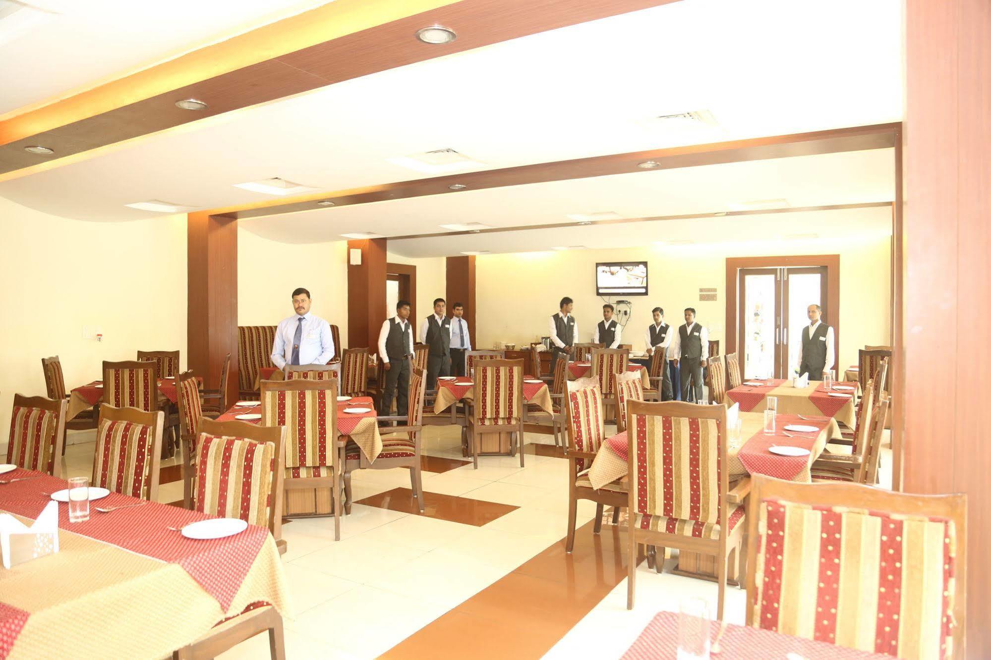 Hotel Raja Bhoj Bhopal Extérieur photo